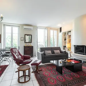 Large 2 Bdrs Downtown - 6 Pax & Ac Appartement
